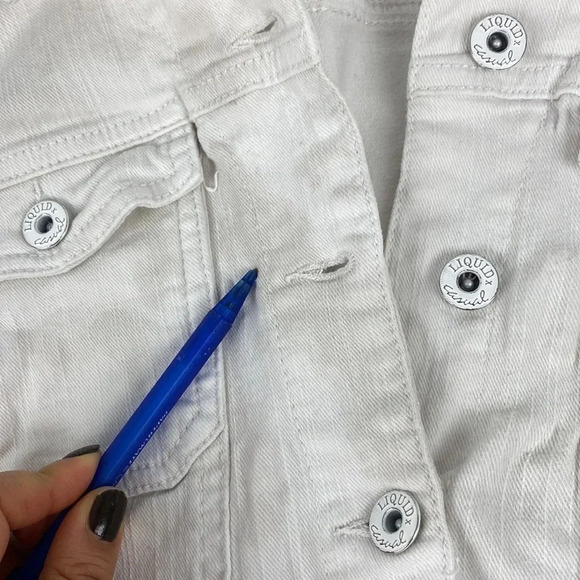 2/$25White button up fitted white denim  cropped Y2K mini jean jacket sz medium - Picture 16 of 17